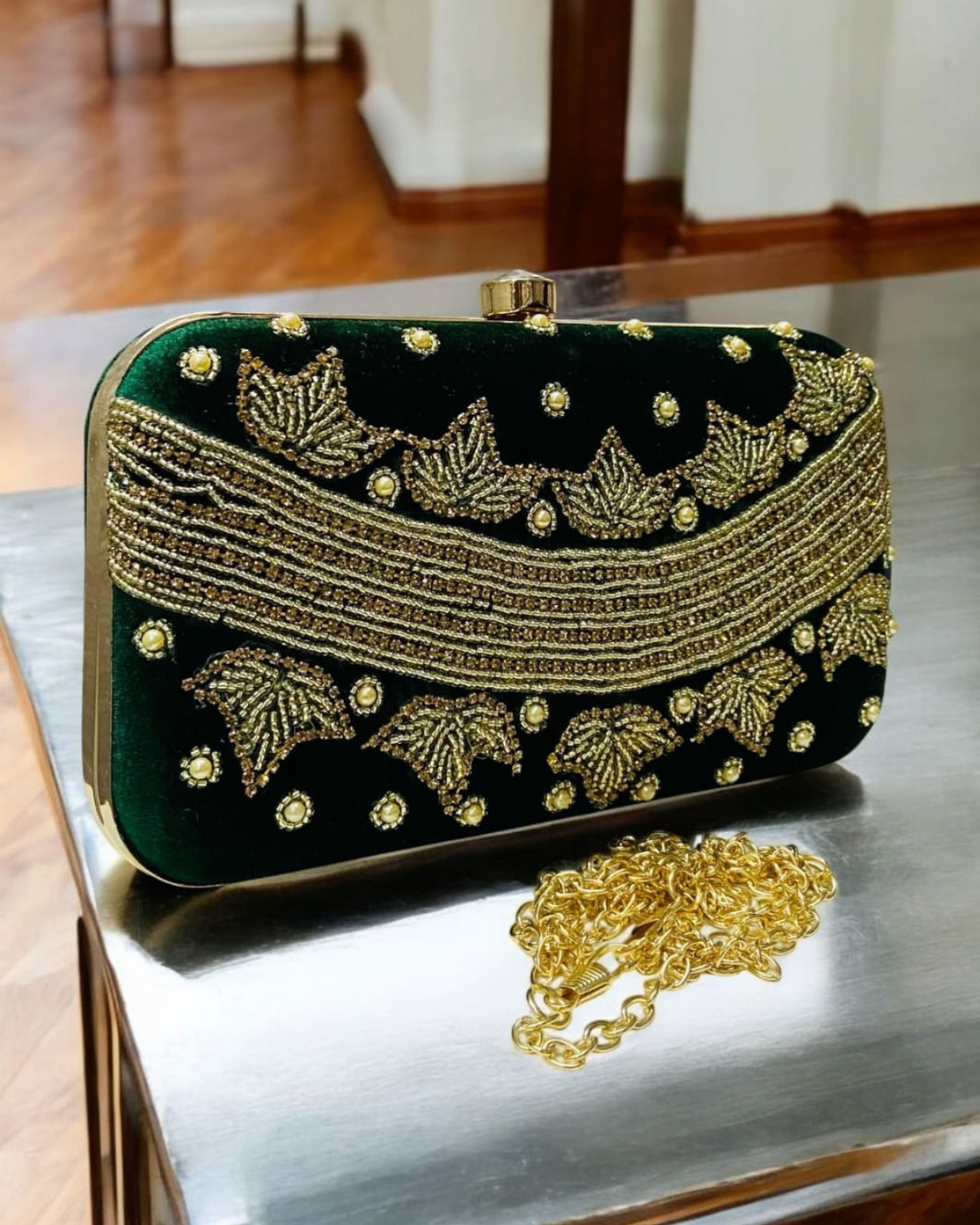 Slara Maharani Clutch