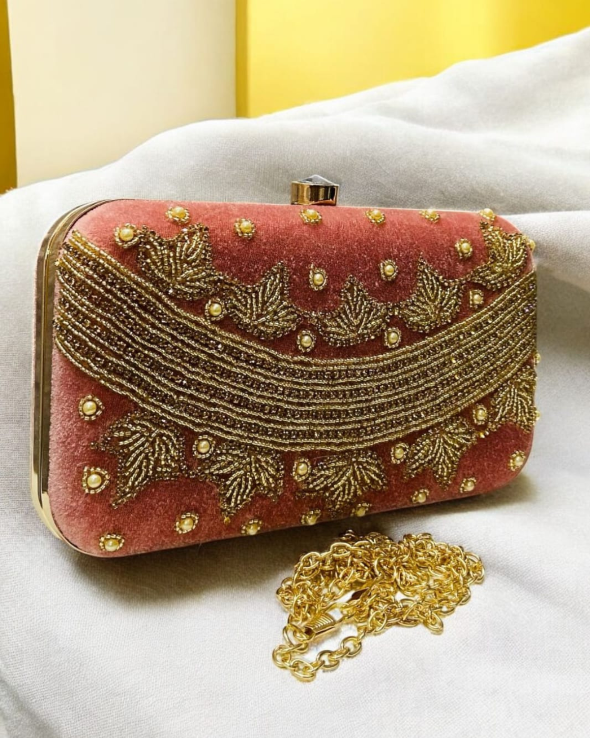 Slara Maharani Clutch
