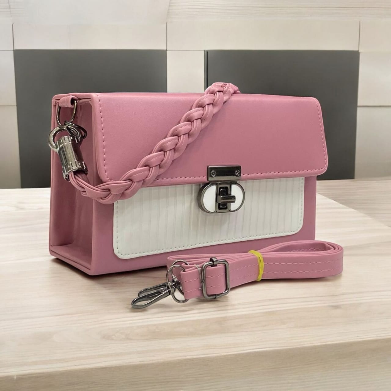 Slara Lvy Luxe Crossbody